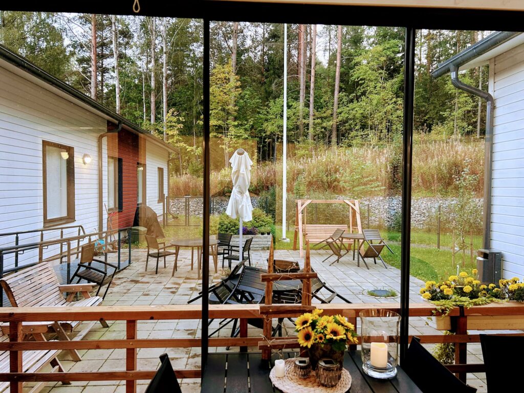 Yksikön takapiha