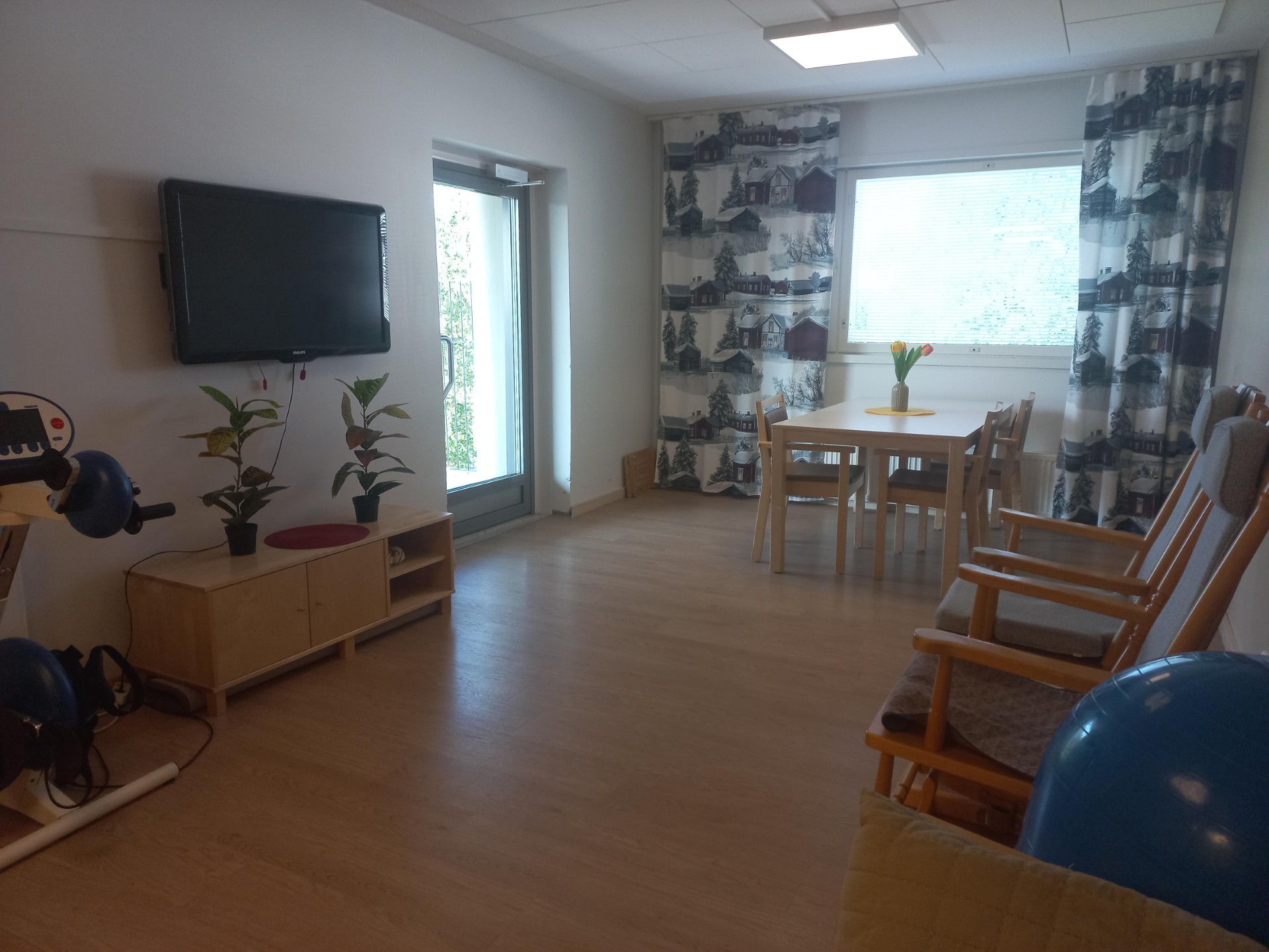 Mainiokoti Rantakoivun olohuone