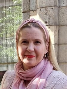 Yksikönjohtaja Katja Lintuniemi kuvassa.