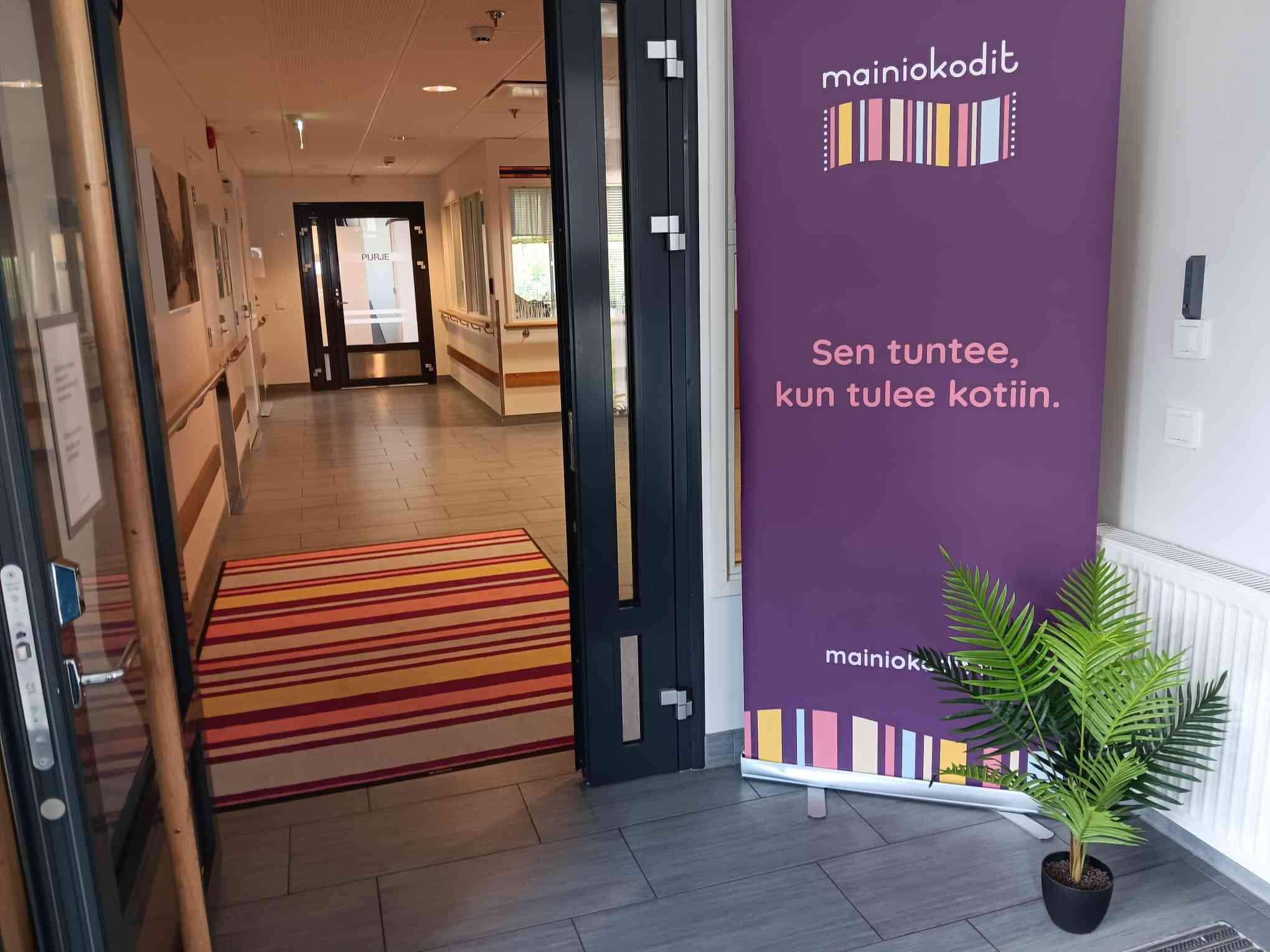 Mainiokoti Meren eteisaula